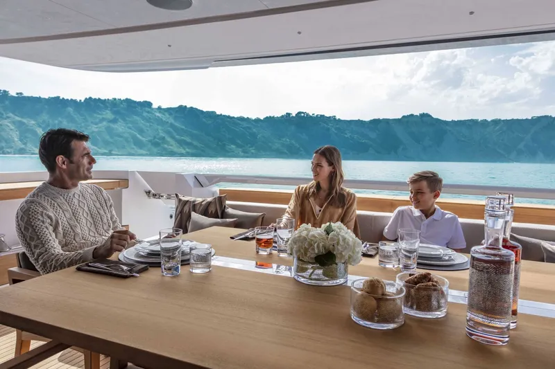 Slide: The Image of Custom SAETTA 106' 2026 - 19