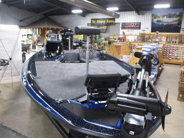 Slide: The Image of Skeeter ZXR19 2025 - 6