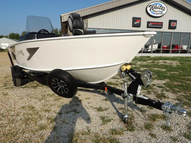 Slide: The Image of 2025 Lund 1775 Adventure SS boat on trailer at White's Marine Center. - 41