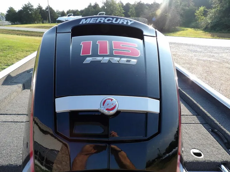 Slide: The Image of Mercury 115 Pro outboard motor on 2025 Lund 1775 Adventure SS boat. - 46