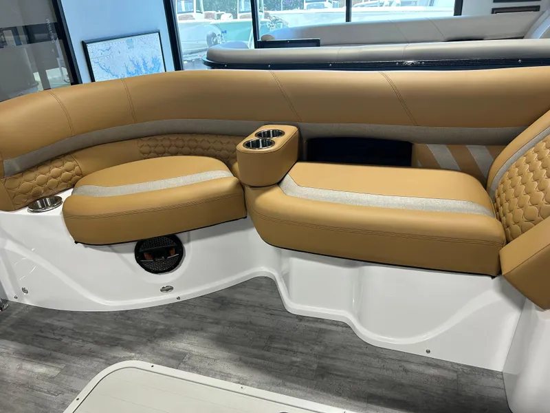 Slide: The Image of Crest Savannah 250 SLSC 2025 - 10