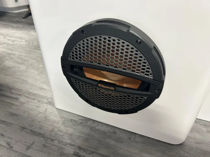 Slide: The Image of Crest Savannah 250 SLSC 2025 - 12