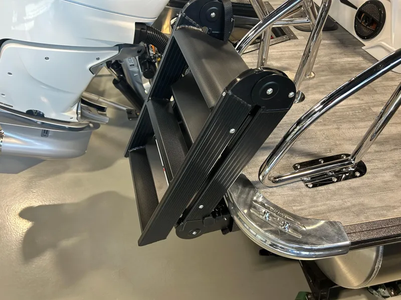 Slide: The Image of Crest Savannah 250 SLSC 2025 - 13