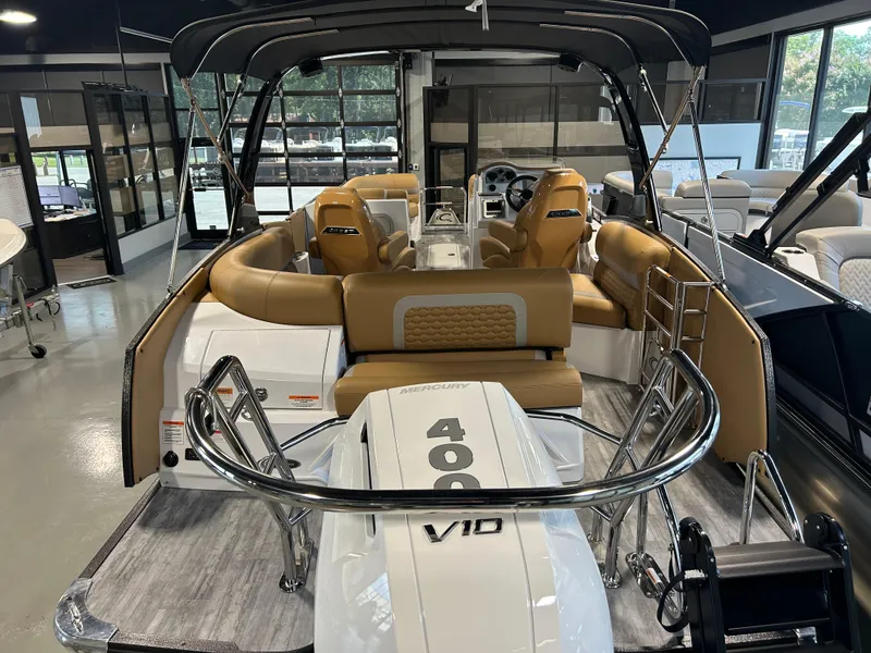 Slide: The Image of Crest Savannah 250 SLSC 2025 - 5