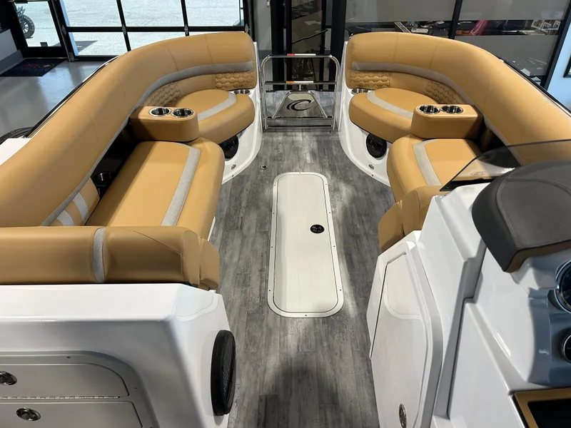 Slide: The Image of Crest Savannah 250 SLSC 2025 - 8