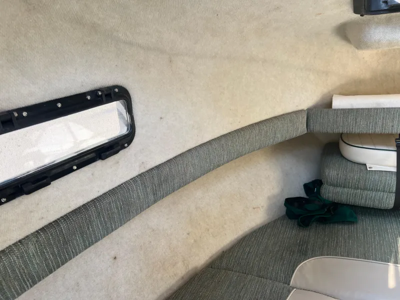 Slide: The Image of Bayliner 2052 Trophy 2000 - 13