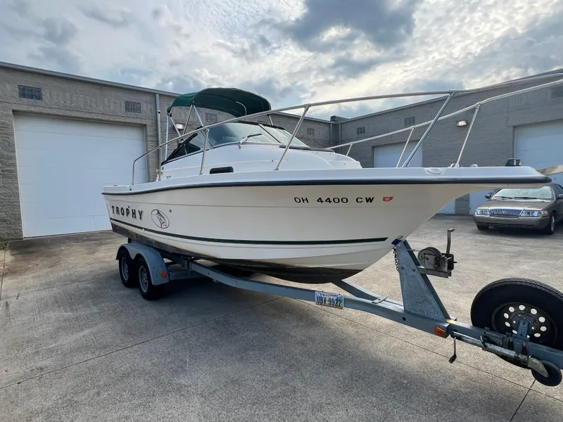 Slide: The Image of Bayliner 2052 Trophy 2000 - 4