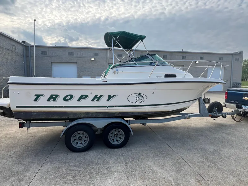 Slide: The Image of Bayliner 2052 Trophy 2000 - 5