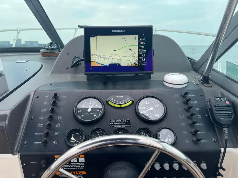 Slide: The Image of Bayliner 2052 Trophy 2000 - 8