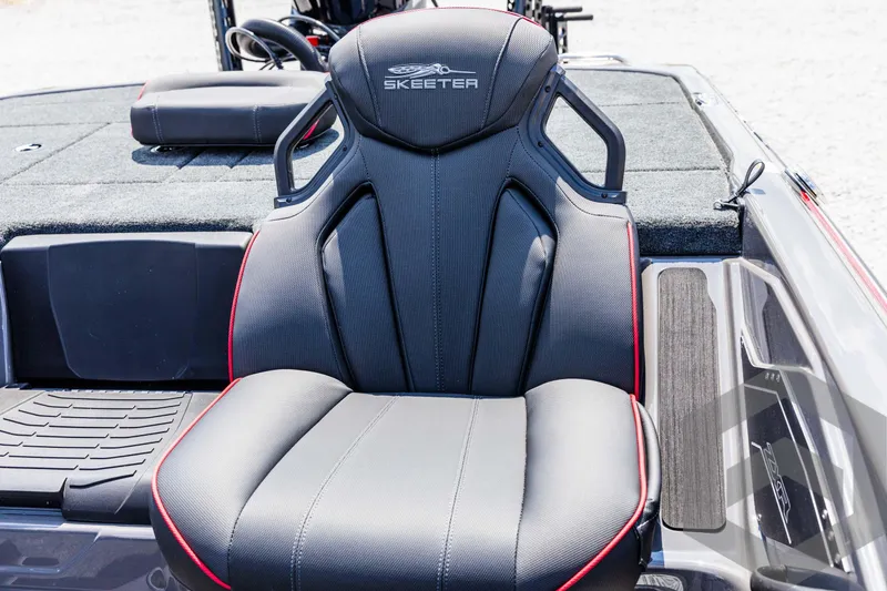 Slide: The Image of Skeeter ZXR 21 boat seat, 2025 model, with sleek design and red accents. - 43