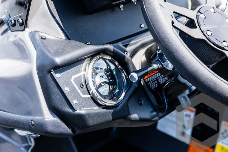 Slide: The Image of Skeeter ZXR 21 2025 - 51