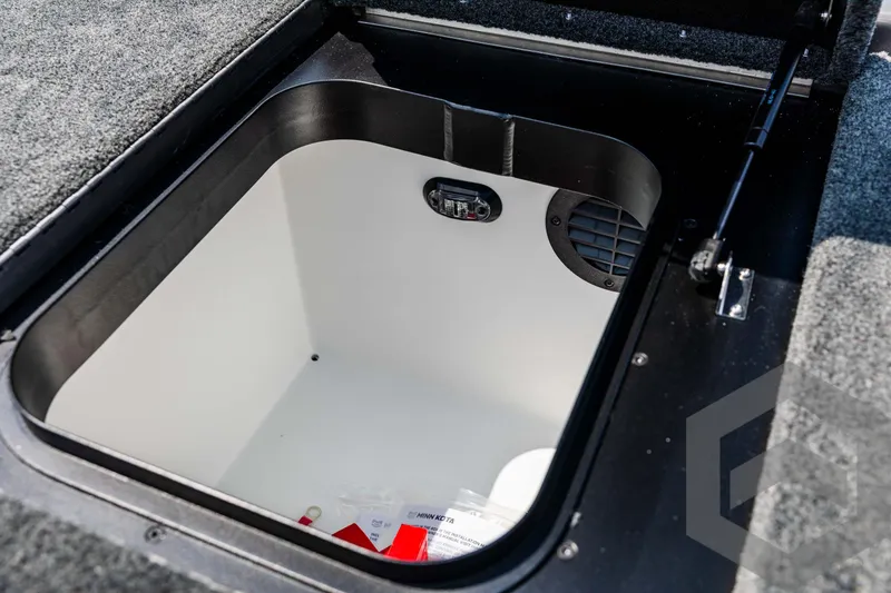 Slide: The Image of Skeeter ZXR 21 2025 - 60