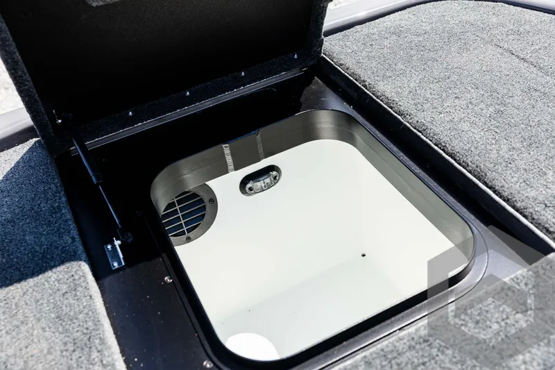 Slide: The Image of Skeeter ZXR 21 2025 - 61