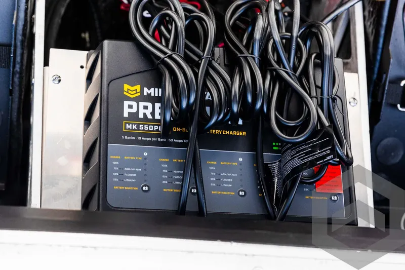 Slide: The Image of Skeeter ZXR 21 2025 - 62