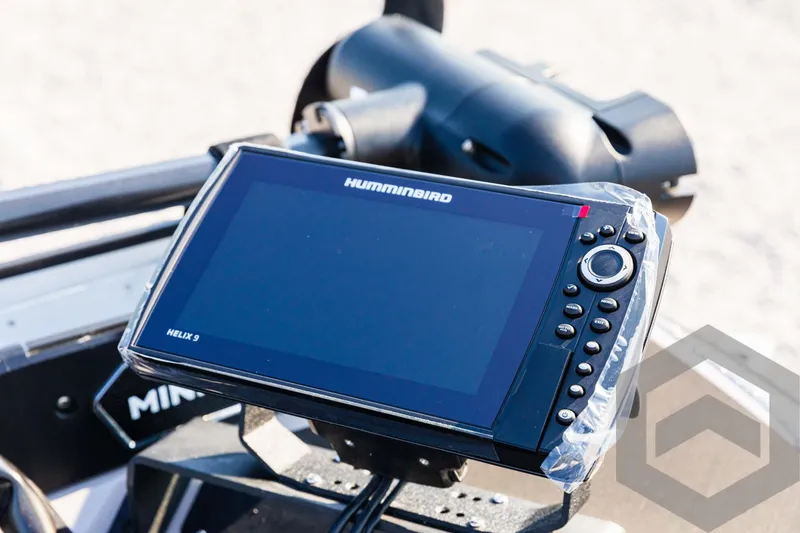 Slide: The Image of Humminbird Helix 9 fish finder on 2025 Skeeter ZXR 20 boat. - 38