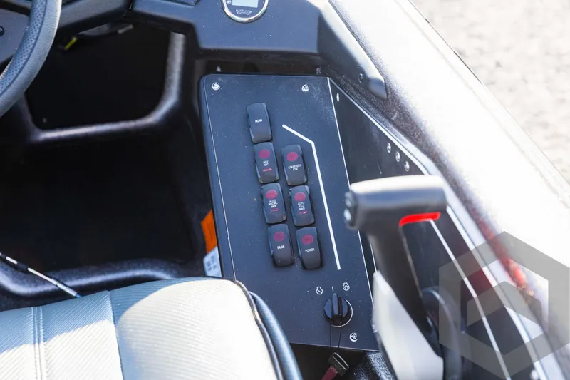 Slide: The Image of Skeeter ZXR 20 2025 - 53