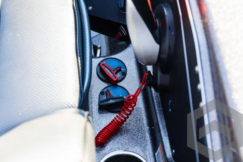 Slide: The Image of Skeeter ZXR 20 2025 - 54