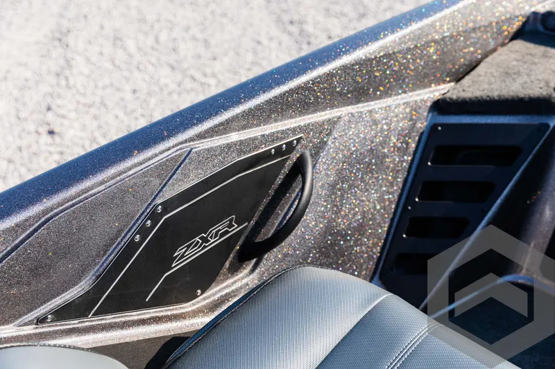 Slide: The Image of Skeeter ZXR 20 2025 - 59