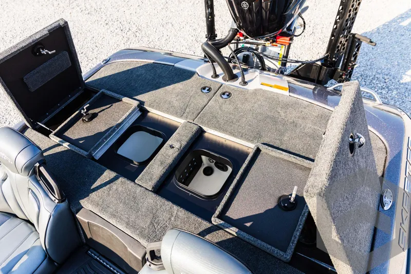 Slide: The Image of Skeeter ZXR 20 2025 - 63