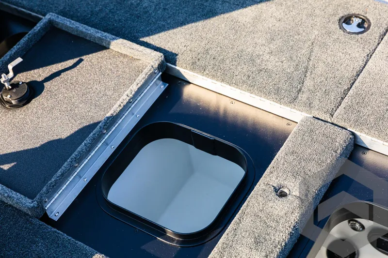 Slide: The Image of Skeeter ZXR 20 2025 - 64