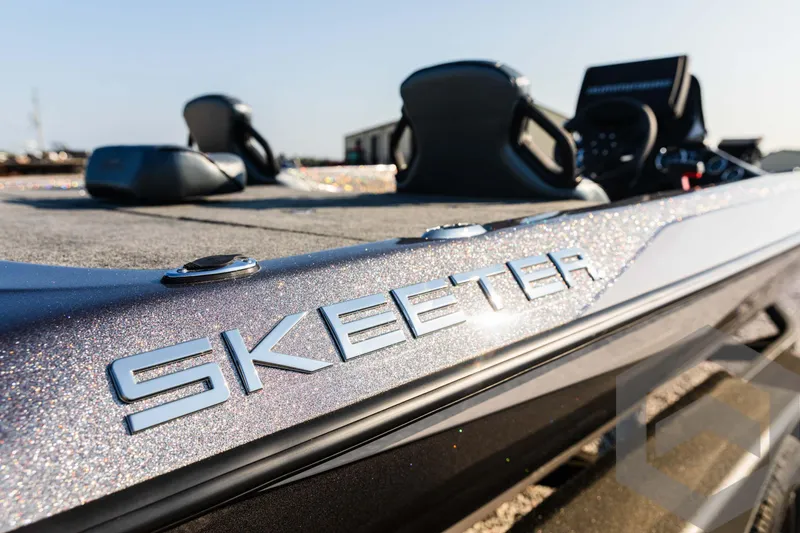 Slide: The Image of Skeeter ZXR 20 2025 - 76