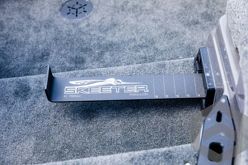 Slide: The Image of Skeeter ZXR 20 2025 - 57