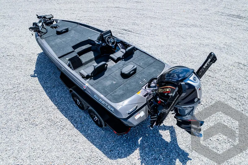 Slide: The Image of Skeeter ZXR 20 2025 - 74