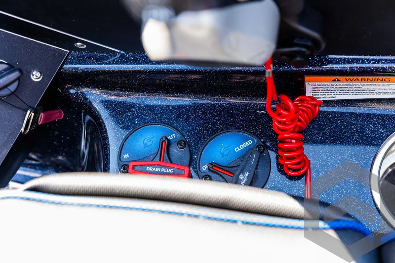 Slide: The Image of Skeeter ZXR 21 2025 - 53