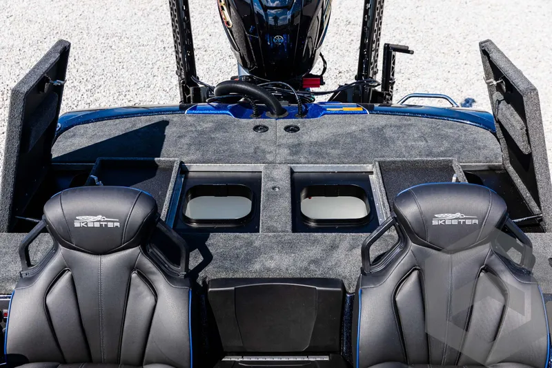 Slide: The Image of Skeeter ZXR 21 2025 - 60