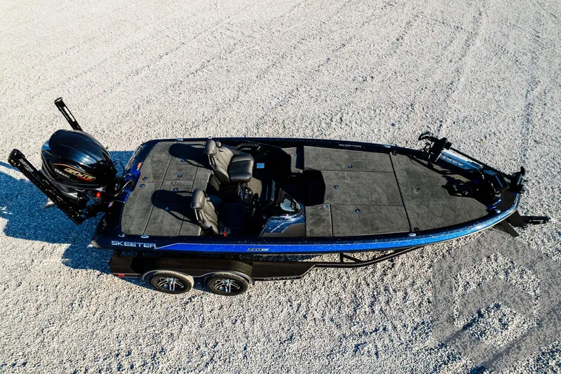 Slide: The Image of Skeeter ZXR 21 2025 - 76