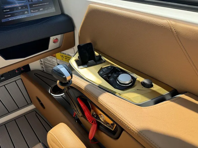 Slide: The Image of Nautique Super Air Nautique G23 2025 - 11