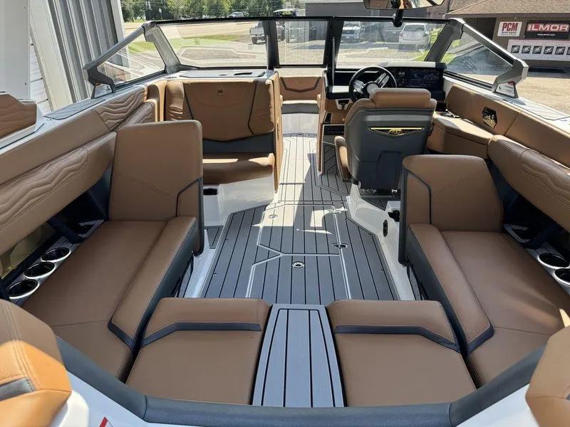 Slide: The Image of Nautique Super Air Nautique G23 2025 - 4