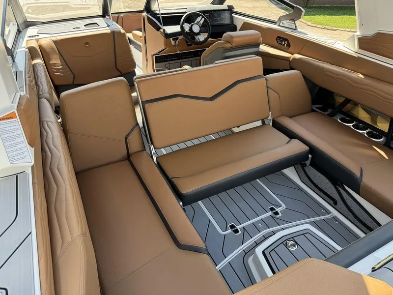 Slide: The Image of Nautique Super Air Nautique G23 2025 - 7