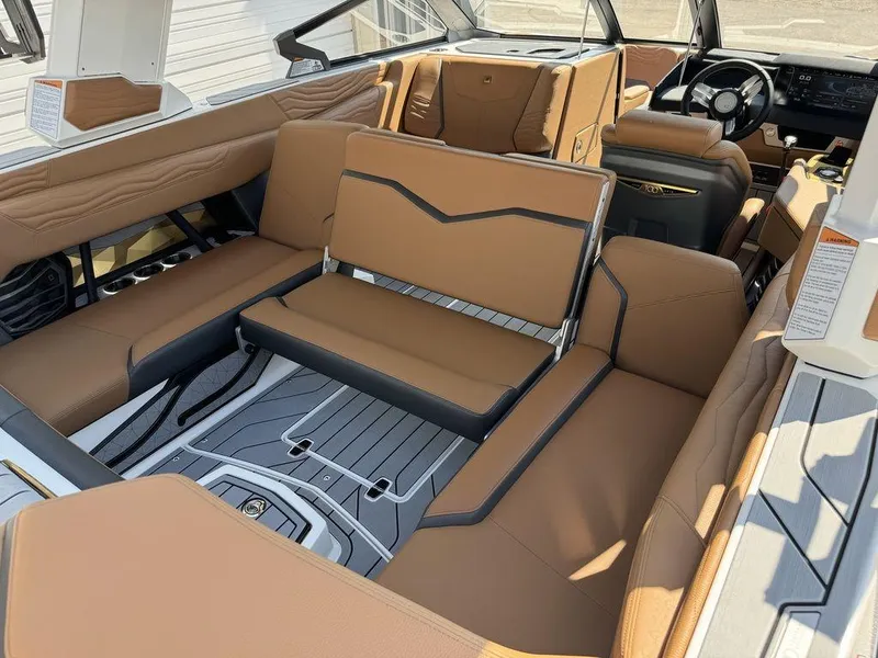 Slide: The Image of Nautique Super Air Nautique G23 2025 - 8