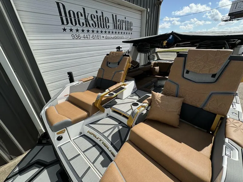 Slide: The Image of Correct Craft Super Air Nautique G23 Paragon 2024 - 12