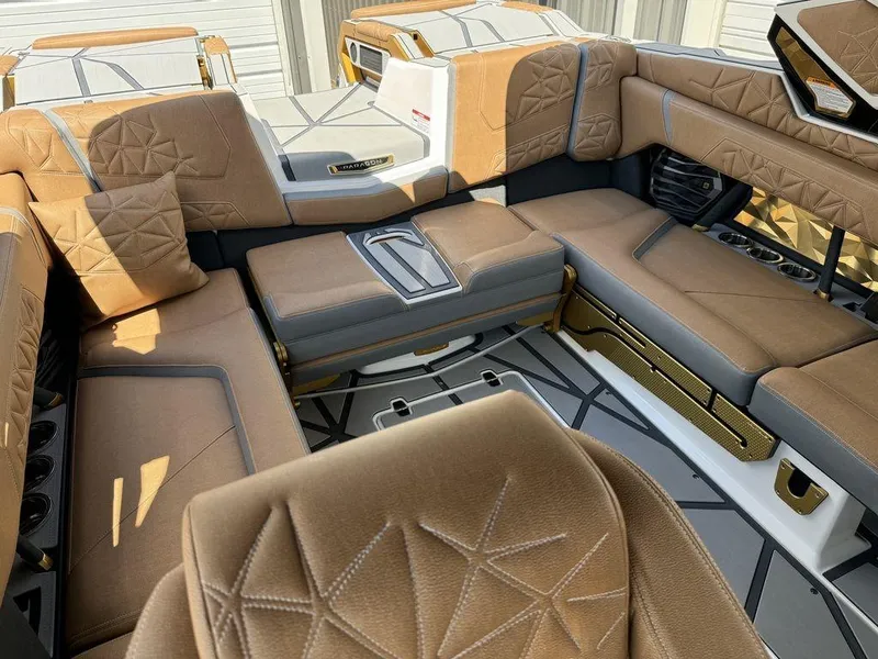 Slide: The Image of Correct Craft Super Air Nautique G23 Paragon 2024 - 13