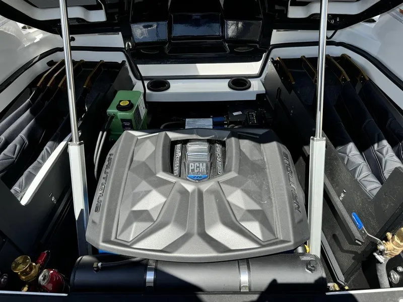 Slide: The Image of Correct Craft Super Air Nautique G23 Paragon 2024 - 17