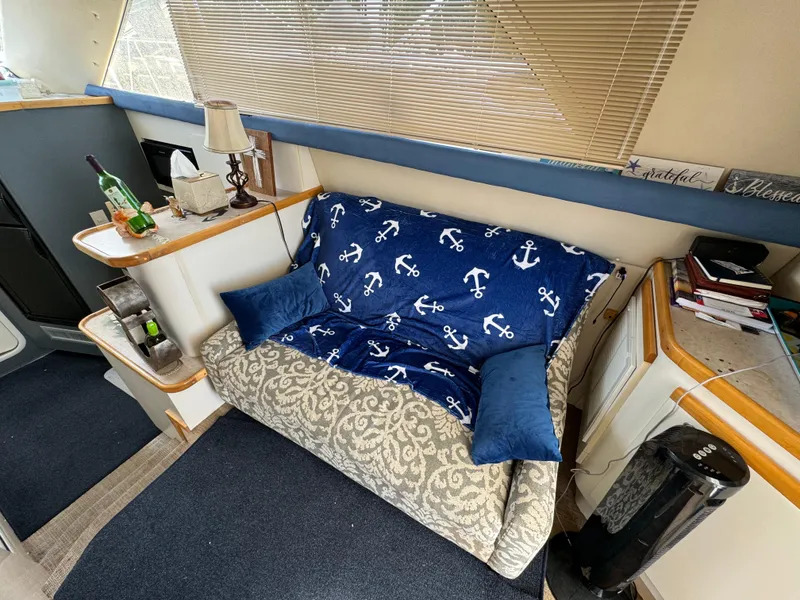 Slide: The Image of Cruisers Yachts 3580 Flybridge 1996 - 12