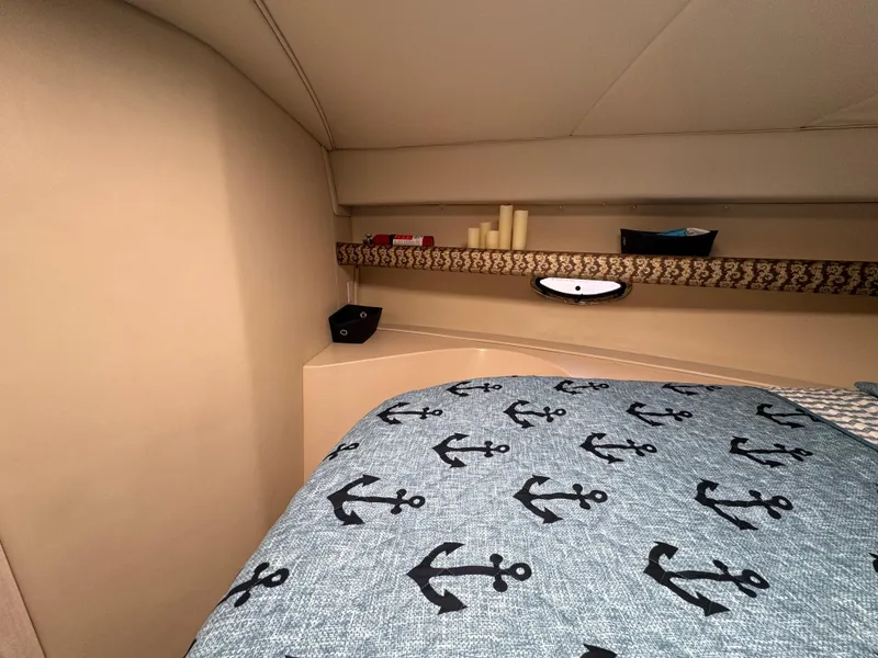 Slide: The Image of Cruisers Yachts 3580 Flybridge 1996 - 18