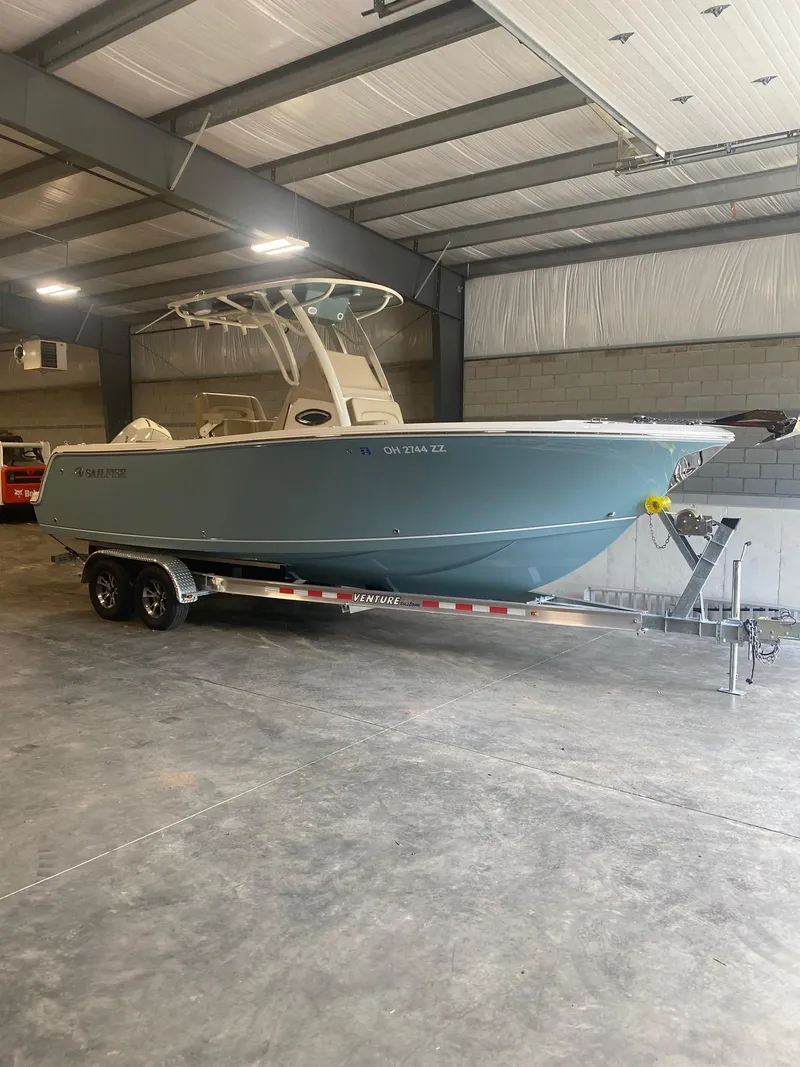 Slide: The Image of Sailfish 241CC 2021 - 3