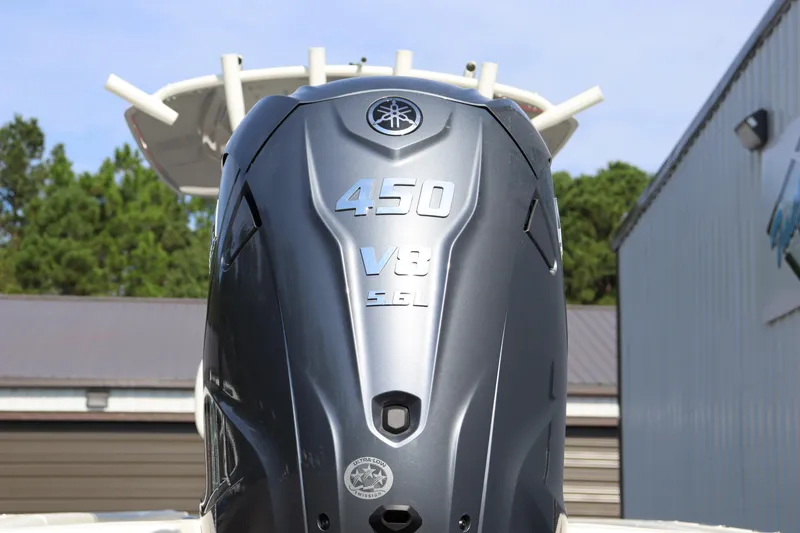 Slide: The Image of Yamaha 450 V8 outboard engine on 2025 Pathfinder 2700 Open boat. - 5