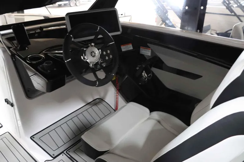 Slide: The Image of Yamaha 222SE 2025 - 12