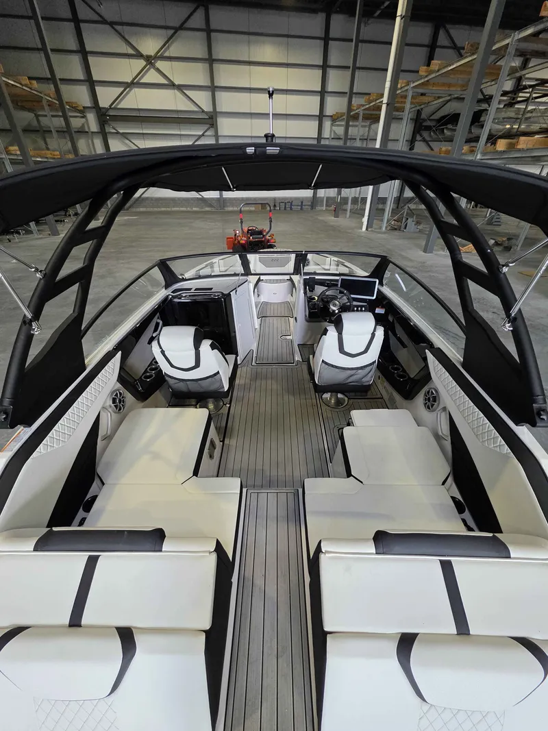 Slide: The Image of Yamaha 222SE 2025 - 22