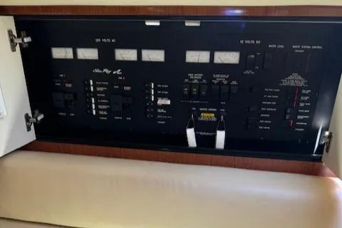 Slide: The Image of Electrical control panel of 2002 Sea Ray 410 Sundancer yacht. - 32
