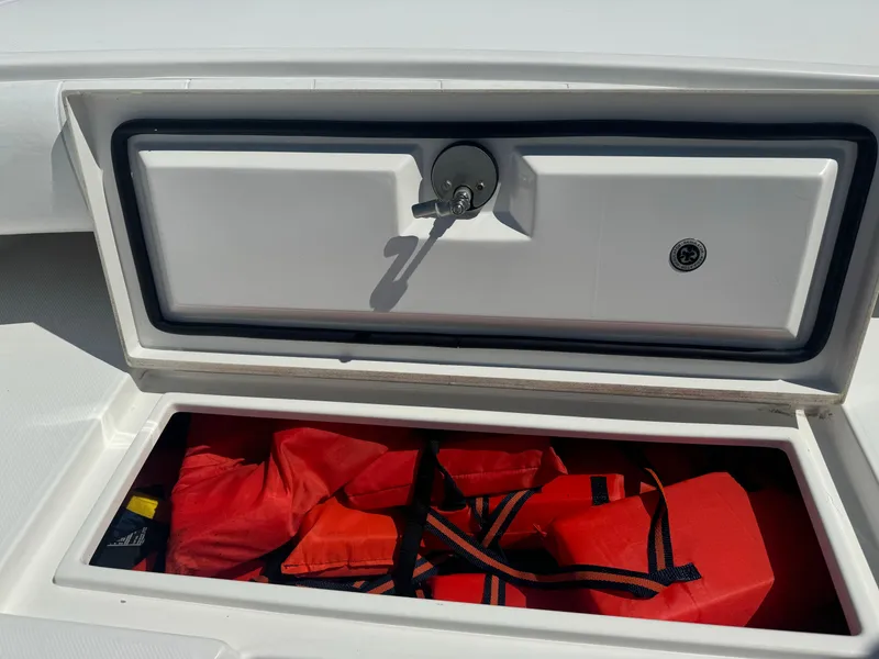 Slide: The Image of Regulator Marine 32 Fs 2009 - 103