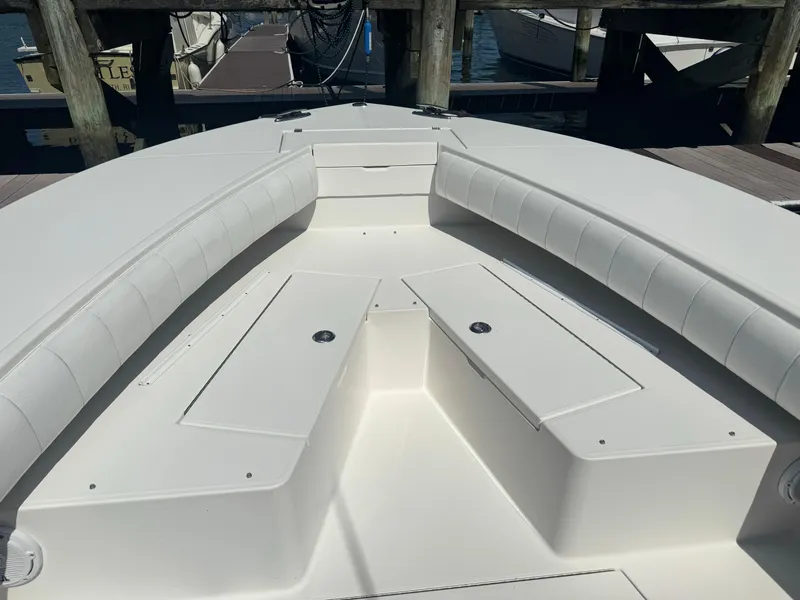 Slide: The Image of Regulator Marine 32 Fs 2009 - 106