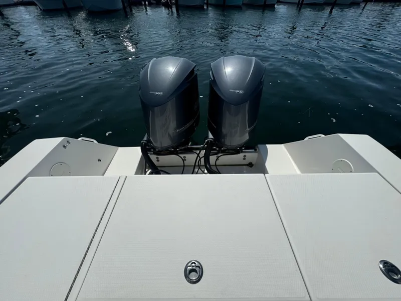 Slide: The Image of Regulator Marine 32 Fs 2009 - 52