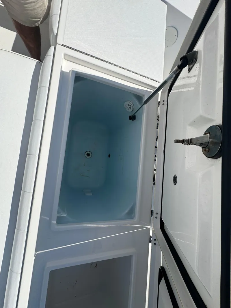 Slide: The Image of Regulator Marine 32 Fs 2009 - 53