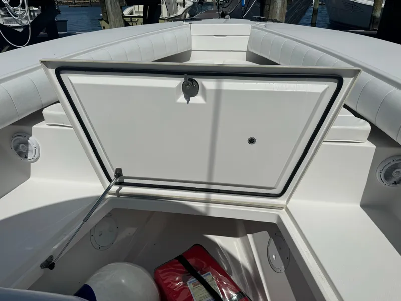 Slide: The Image of Regulator Marine 32 Fs 2009 - 89