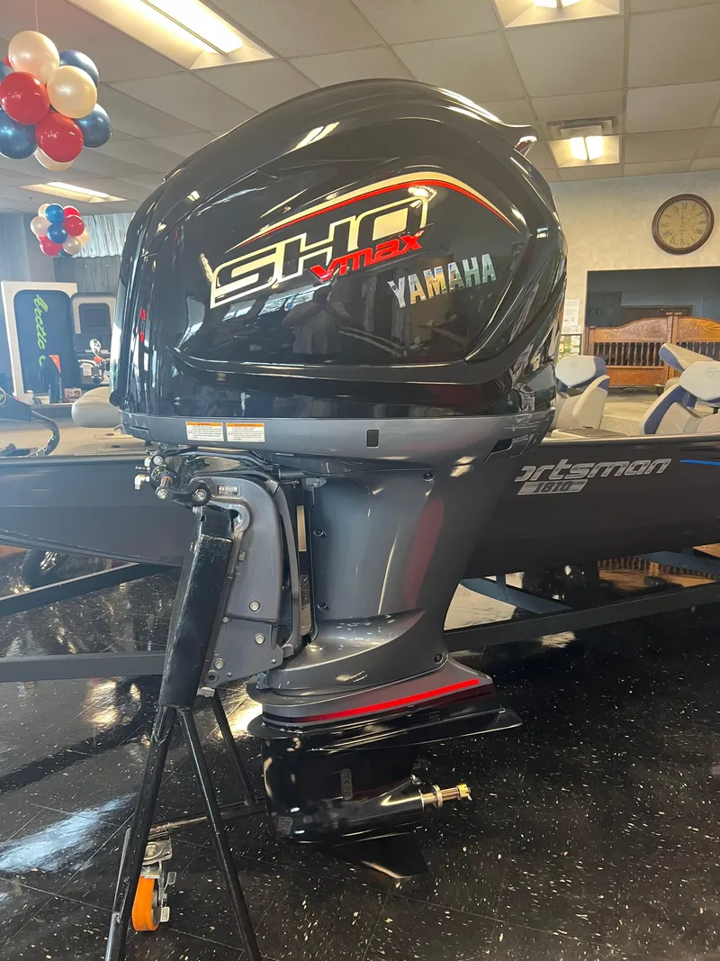 The Image of 2023 Yamaha Outboards VF250XB SHO VMAX engine displayed indoors. - 1
